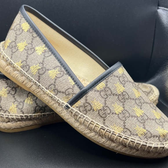 GUCCI Bee GG Supreme Espadrilles | EU 37 - NEW, Never Worn - Picture 3 of 12